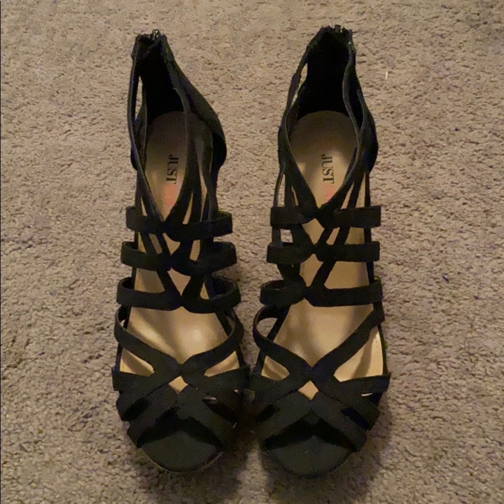 Vinia Strappy Cork Wedge Heels- size 8.5